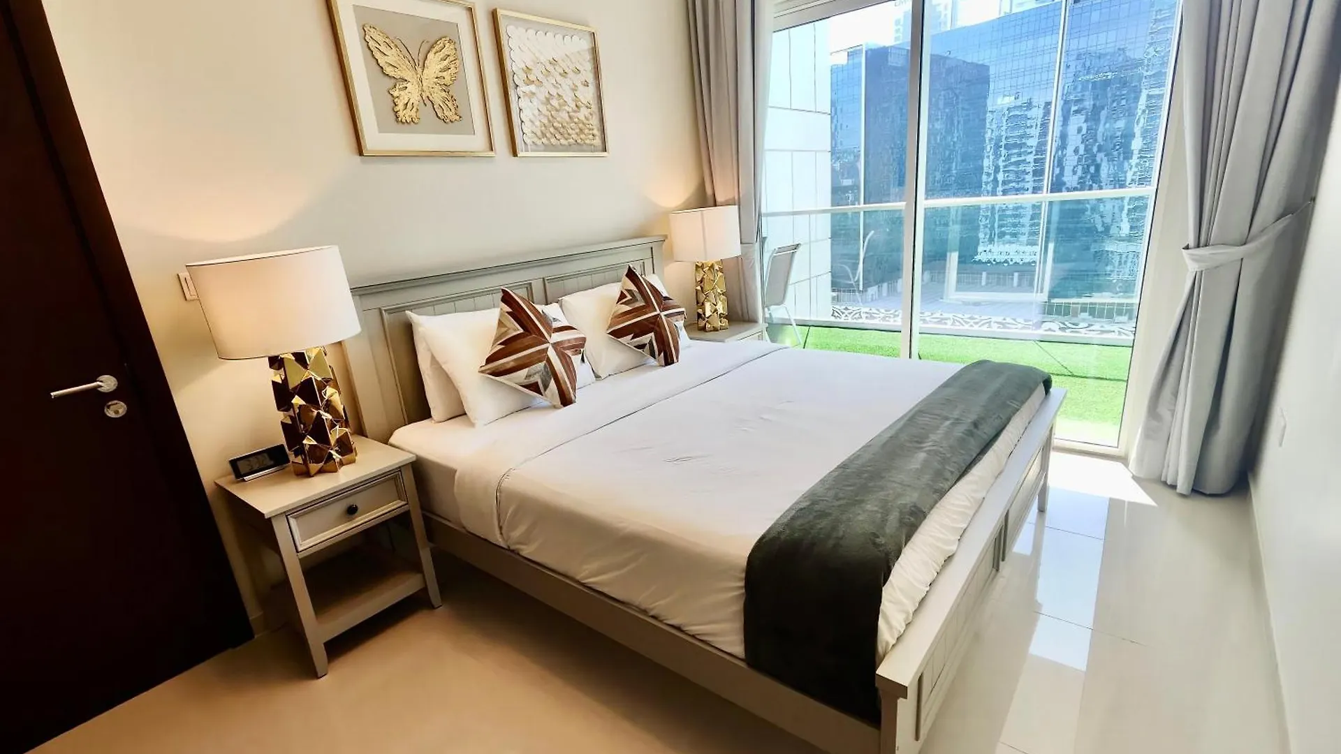 Apartament Lux Bnb I Vera Residences I Burj Views Dubaj
