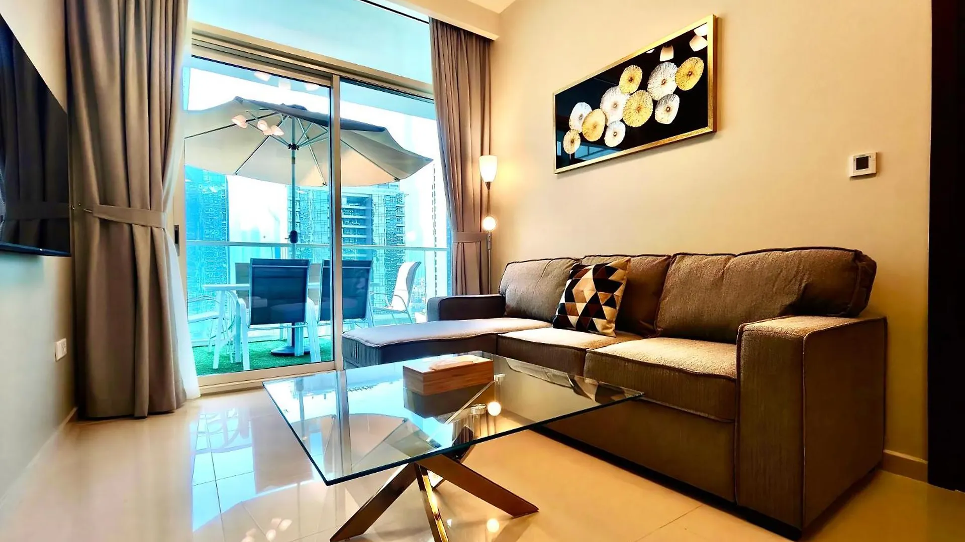 Lux Bnb I Vera Residences I Burj Views Dubaj Apartament